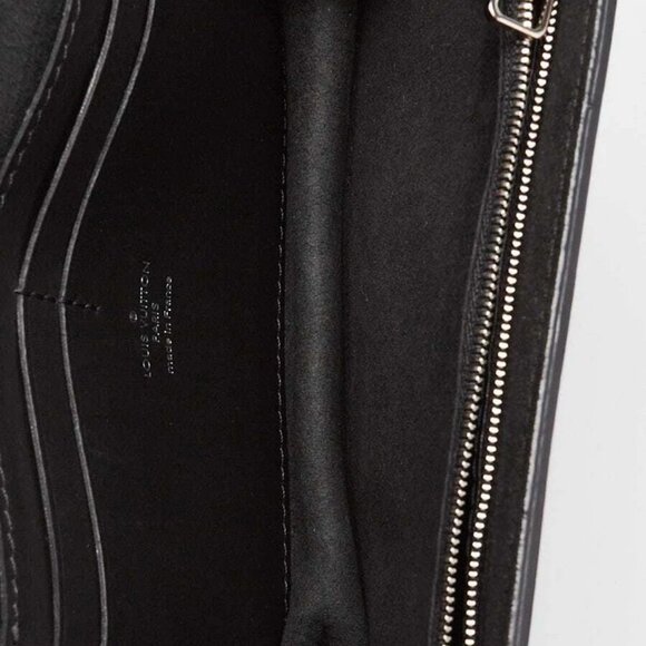 Louis Vuitton Giant Monogram Reverse Canvas Dauphine Bumbag Bag - Picture 11 of 12